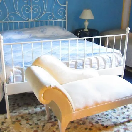Giardino Della Melagrana Bed & Breakfast 3*